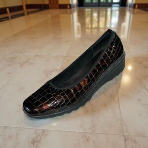 Joseph Seibel AirPed Comfort Loafer Patent Brown Croc Pattern Wedge US 9.5